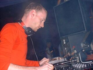 DJ Bez