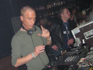 sven uk (und im hintergrund MIRKO&nbsp;SAUER)