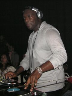 kevin saunderson