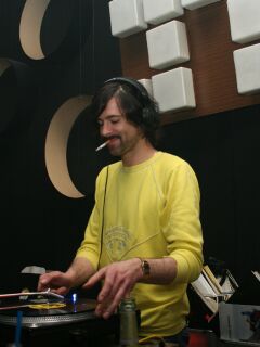 alan roxy - theres nothing funny about smoking...