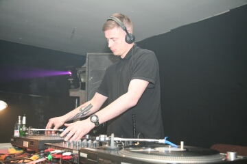 dan monox